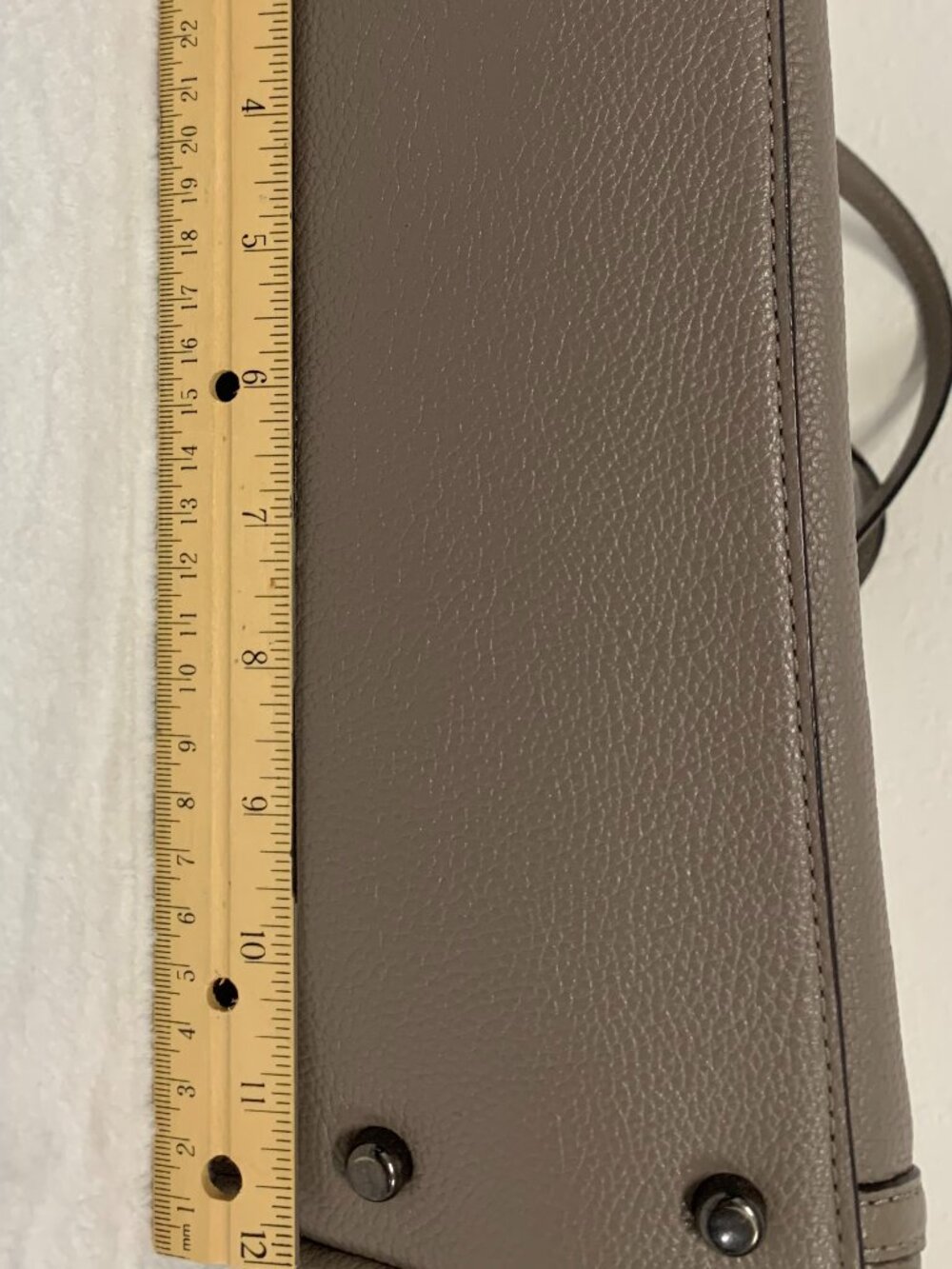 Coach Turnlock Edie Shoulder Bag β Taupe - Picture 6 of 16